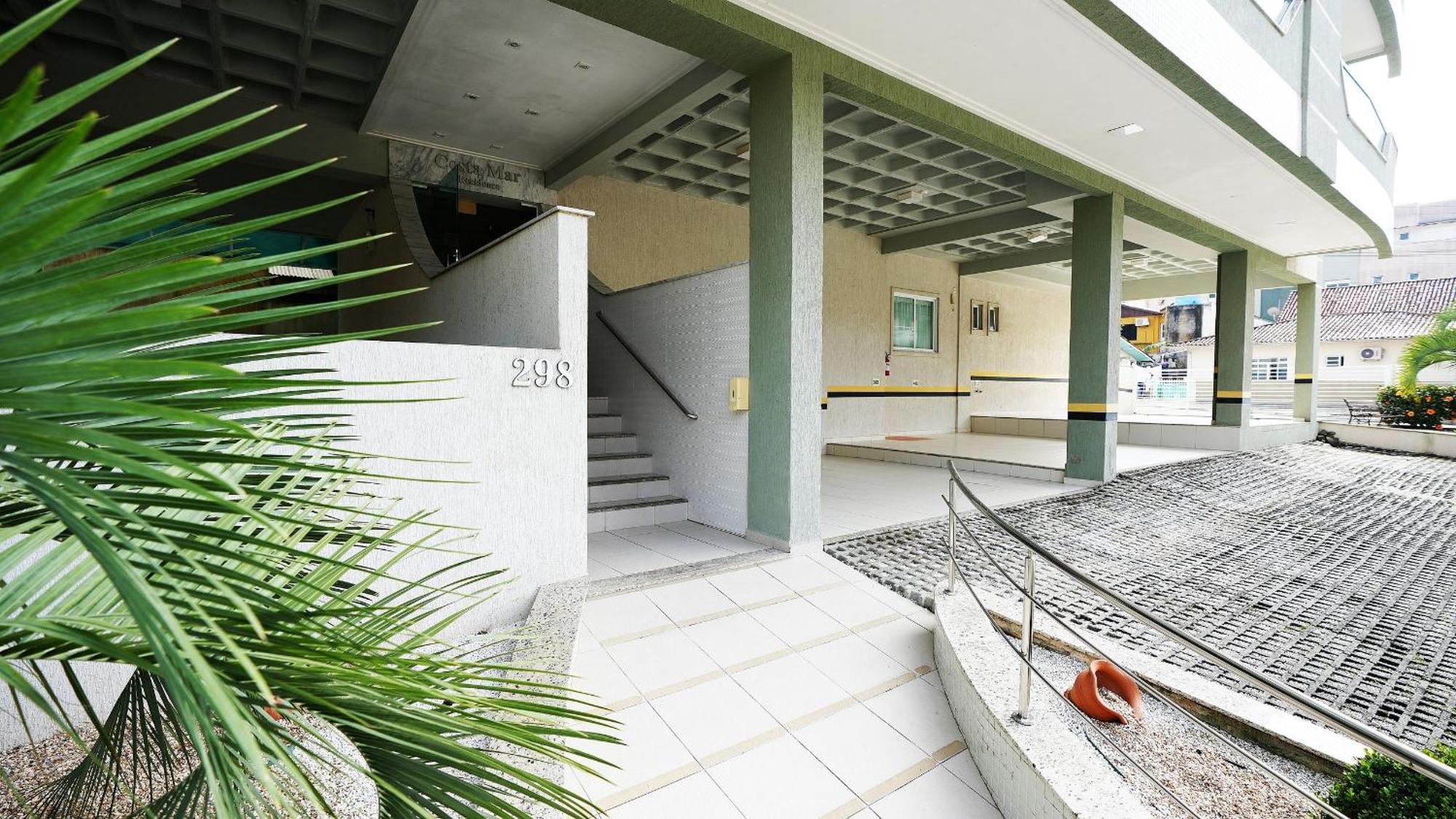 Edificio Costa Mar - Centro De Bombinhas Apartment Exterior photo